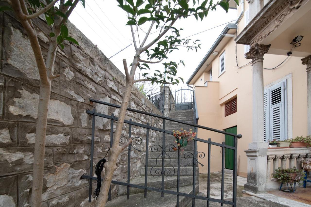 Apartment Four Modern Apartment'S At Antique Villa, Castropola 8, Pula, City Center *