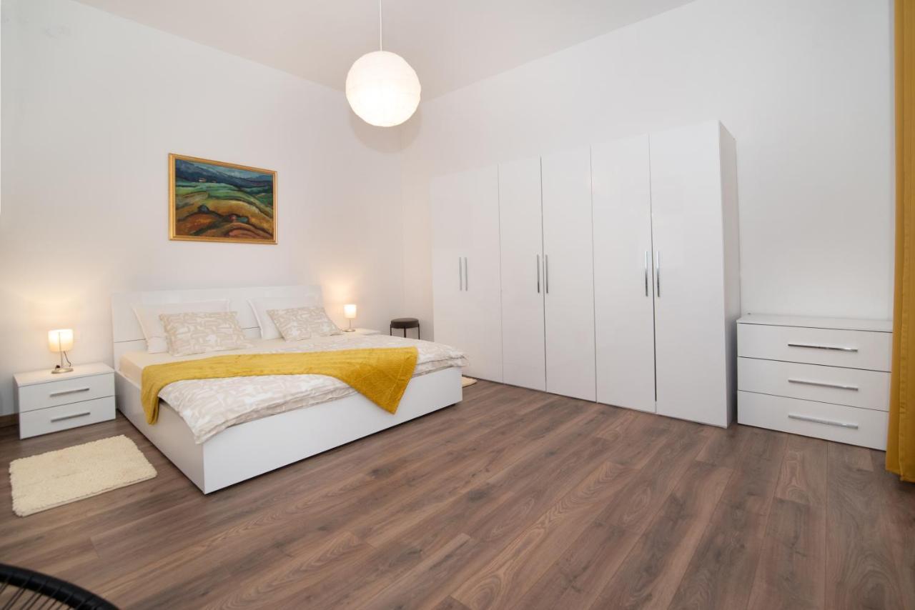 Four Modern Apartment'S At Antique Villa, Castropola 8, Pula, City Center * Pula