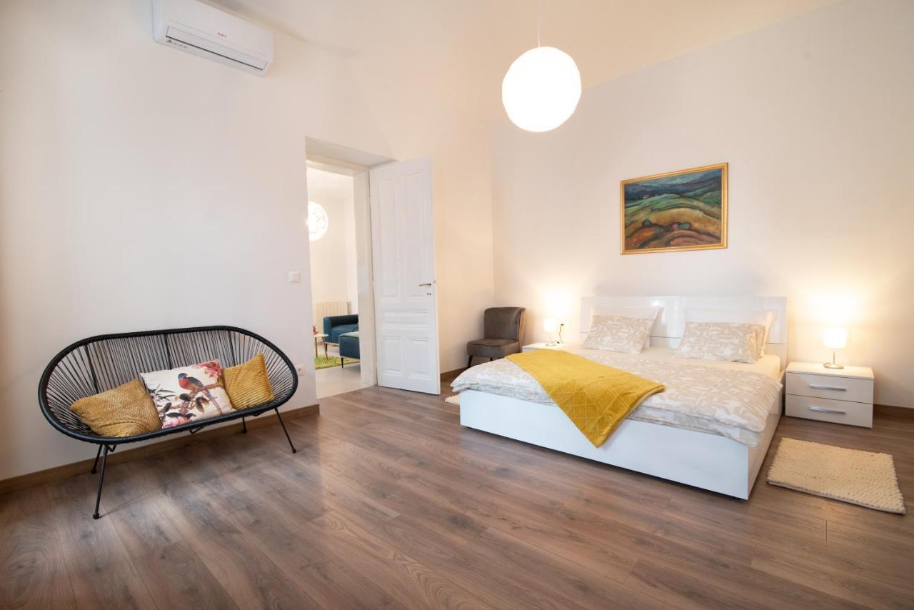 Four Modern Apartment'S At Antique Villa, Castropola 8, Pula, City Center Apartment